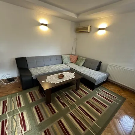 Apartamento Golden Lilly *