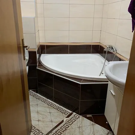 Golden Lilly Апартаменты *
